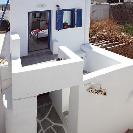Margarita'S Rooms Folegandros Town Exterior photo