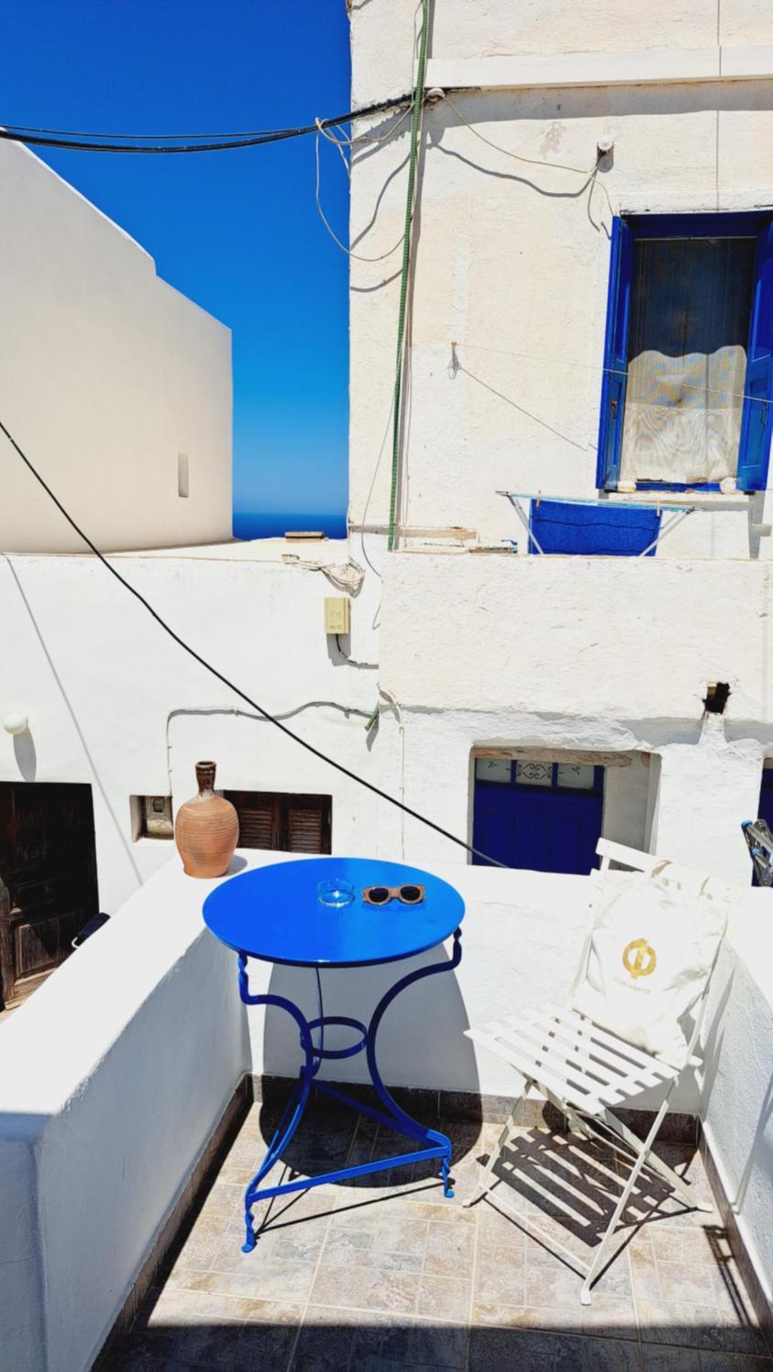 Margarita'S Rooms Folegandros Town Exterior photo